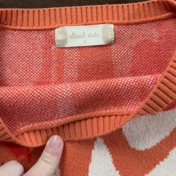 Altar’d State-orange and cream cropped sweater-size S-EUC - Picture 4 of 5